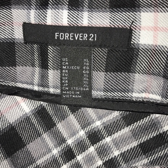 Forever 21 Mini Skirt - Picture 4 of 6